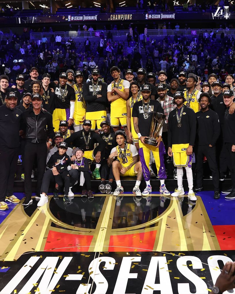 Шинэ цомын анхны эздээр “LA Lakers” тодорлоо