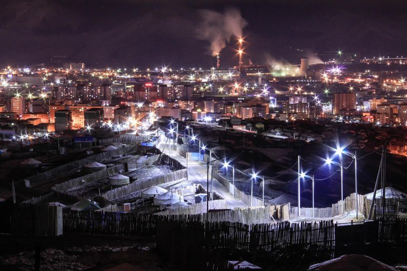 Тог тасарснаас лифт гацаж, гэр хороололд цахилгаан халаагуур шатах зэрэг эрсдэл үүсэж байна