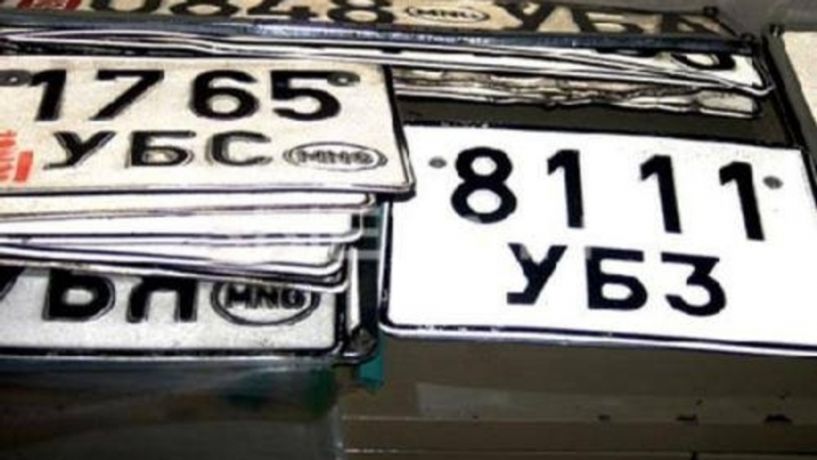 Автомашины дугаар олгох эрхийг нийслэлд шилжүүлж байгаатай холбоотойгоор түр зогсоожээ