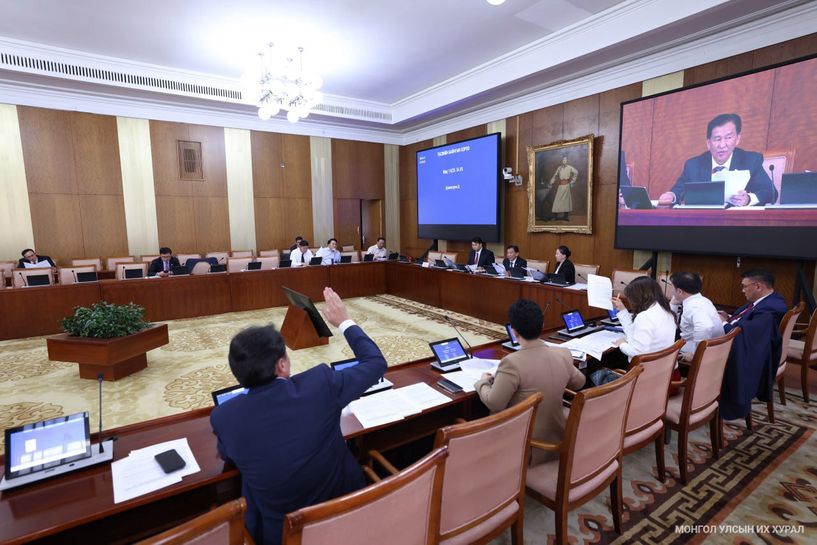 Х.Ганхуяг: Тэгсэн мөртлөө эмчилгээнд зарцуулах мөнгө байхгүй гээд байх юм