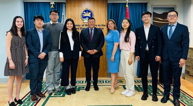 Монголын таван оюутан АНУ-ын төрийн албанд дадлагажина