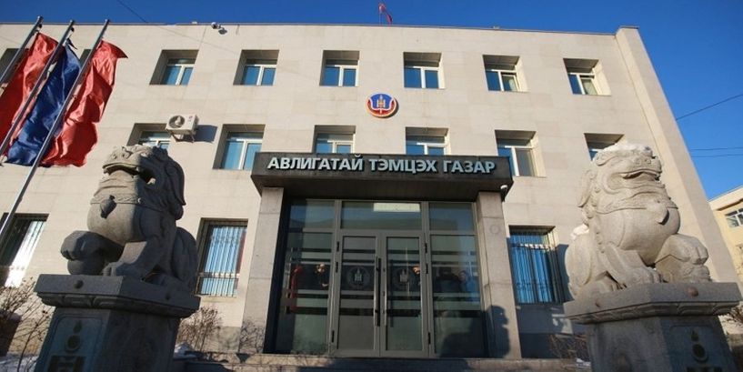 Татварын хяналт, шалгалтын тасгийн дарга асан Б.Батсүхийн хэргийг шүүхэд шилжүүлэв