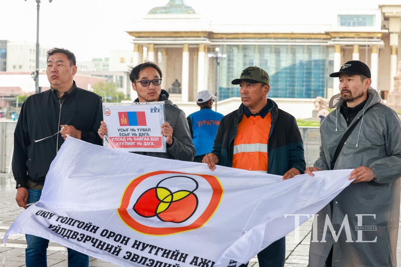 “Оюутолгой” монгол ажилчдадаа илүү цагийн мөнгө өгөхөө байжээ