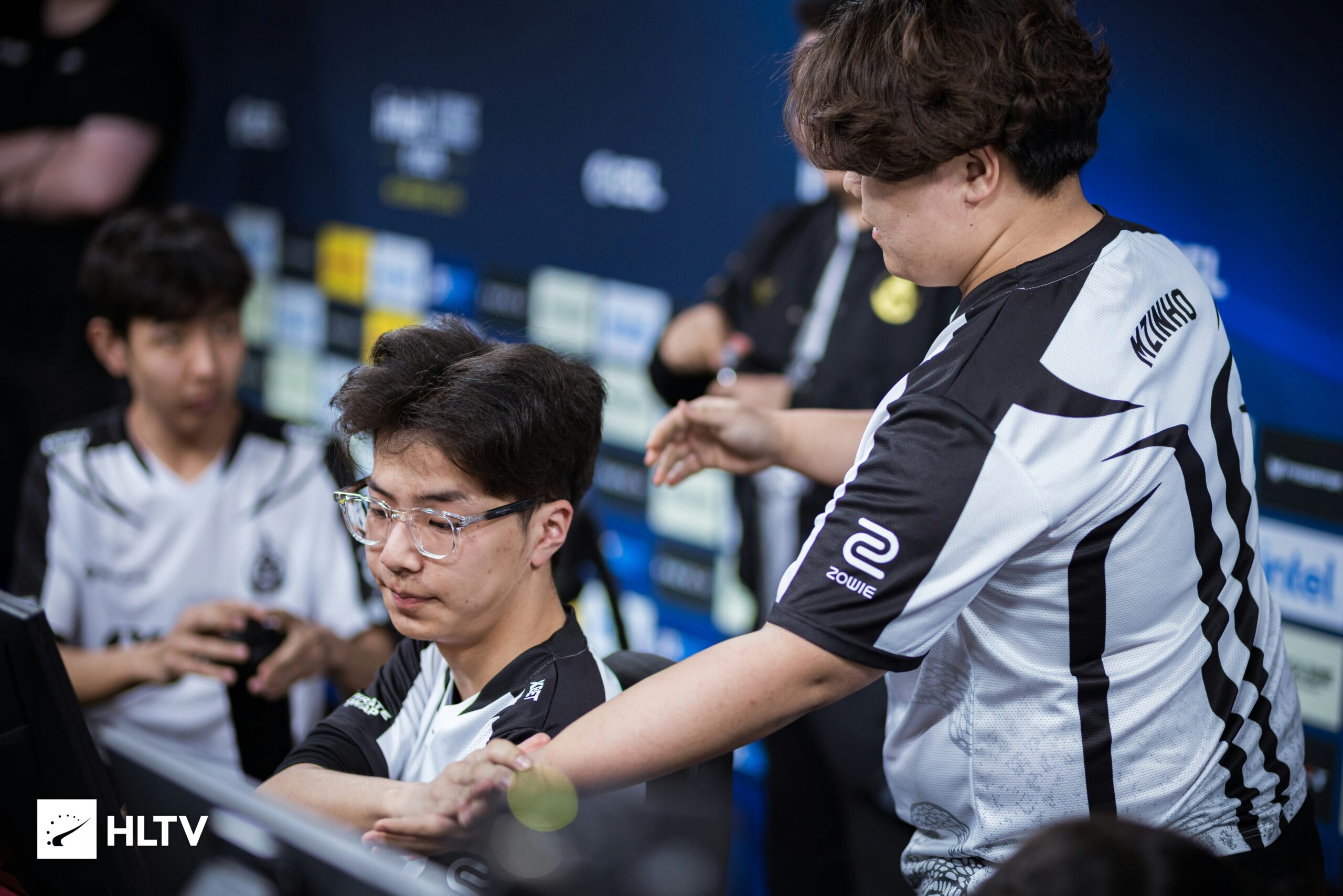 The MongolZ баг IEM Melbourne тэмцээний Play Off-т шалгарлаа
