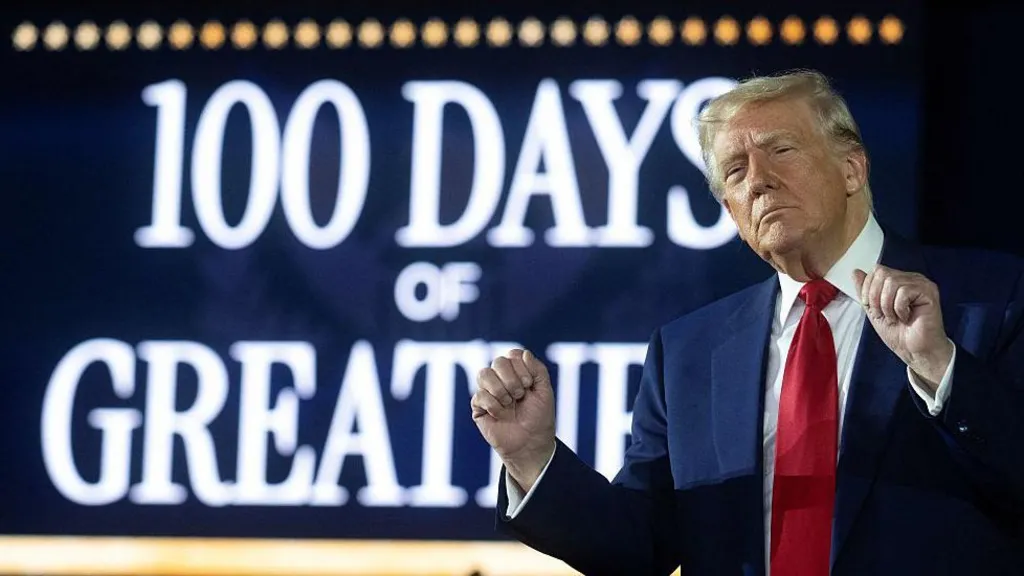 Д.Трамп автомашины тарифын бодлогоо зөөллөв