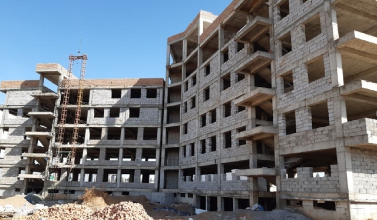Барилгын тросс тасарч, 11 хүн унан, 4 нь нас баржээ