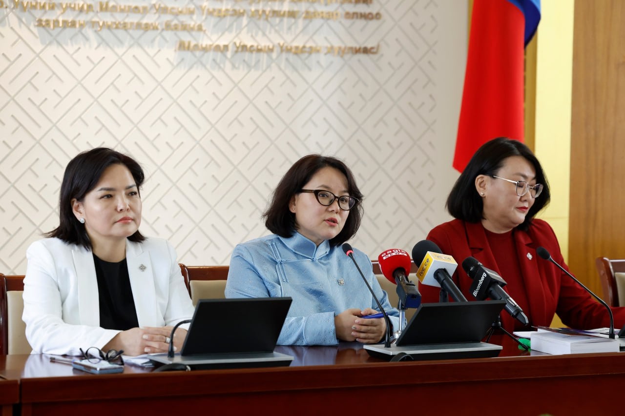 “Нээлттэй парламент: Эксперт” хөтөлбөрийн хүрээнд эхний ээлжинд 30 ахмадыг УИХ-ын гишүүнд зөвлөх экспертээр ажиллуулна