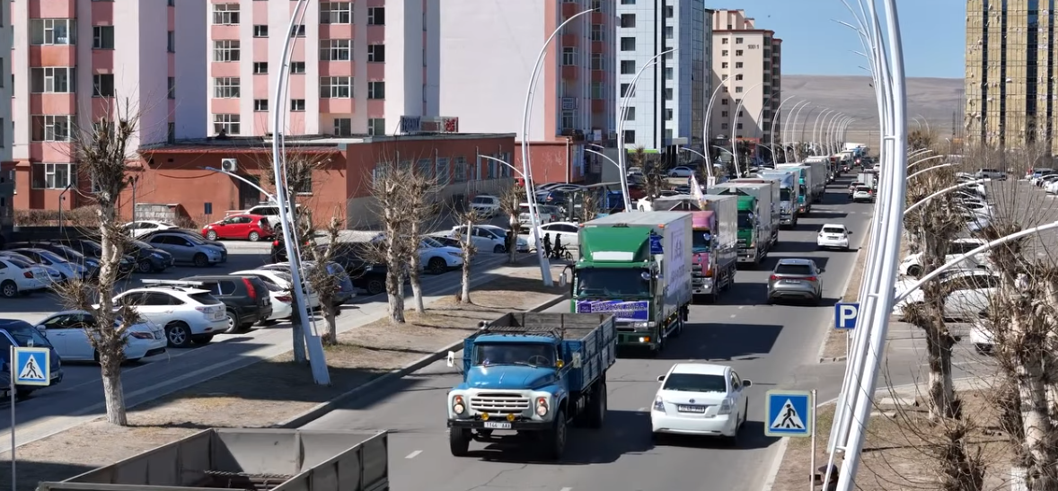 Дарханд авто парад боллоо