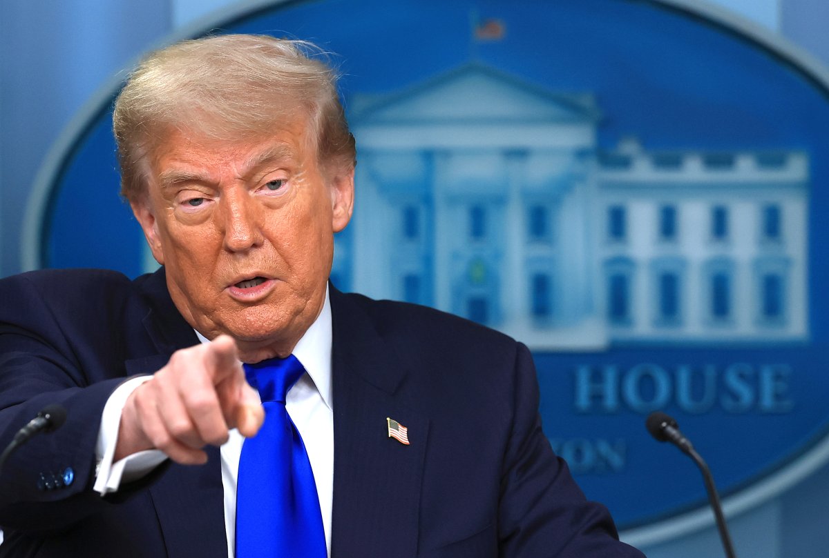 Трамп Израил, Хамасыг гал зогсоох тохиролцоонд хүрэхийг уриалав