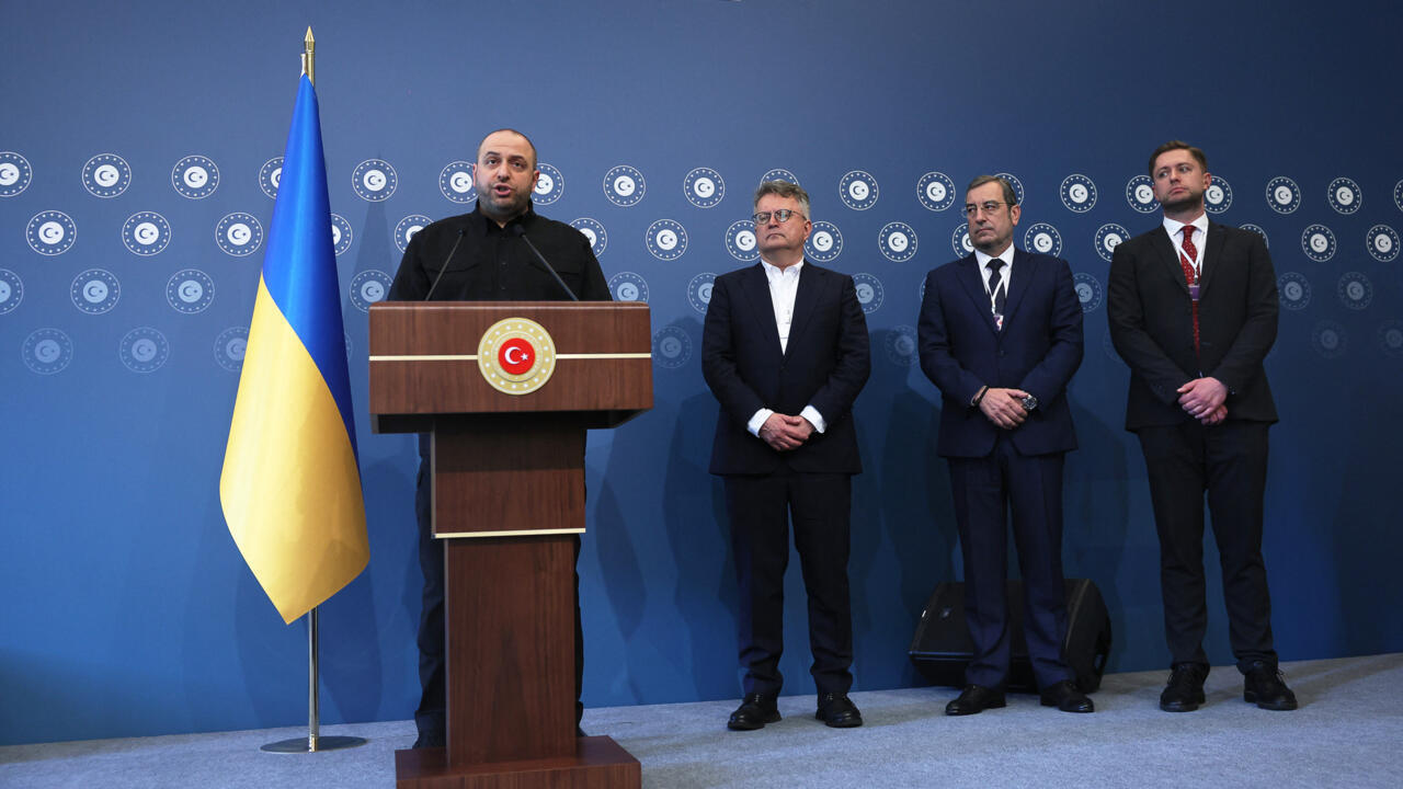 Орос, Украины ээлжит энхийн яриа хэлэлцээний төгсгөлд хоригдол солилцох тохиролцоонд хүрэв