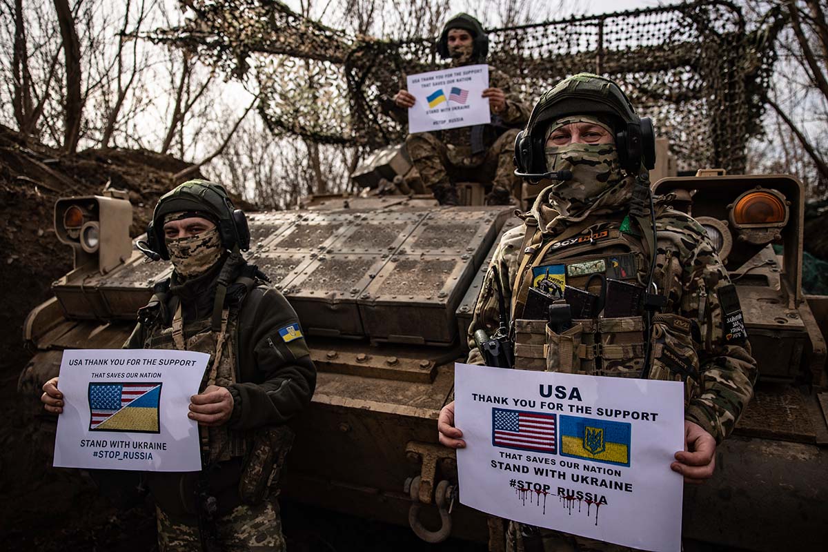 АНУ Украинд үзүүлэх зэвсгийн тусламжаа сэргээхээр боллоо