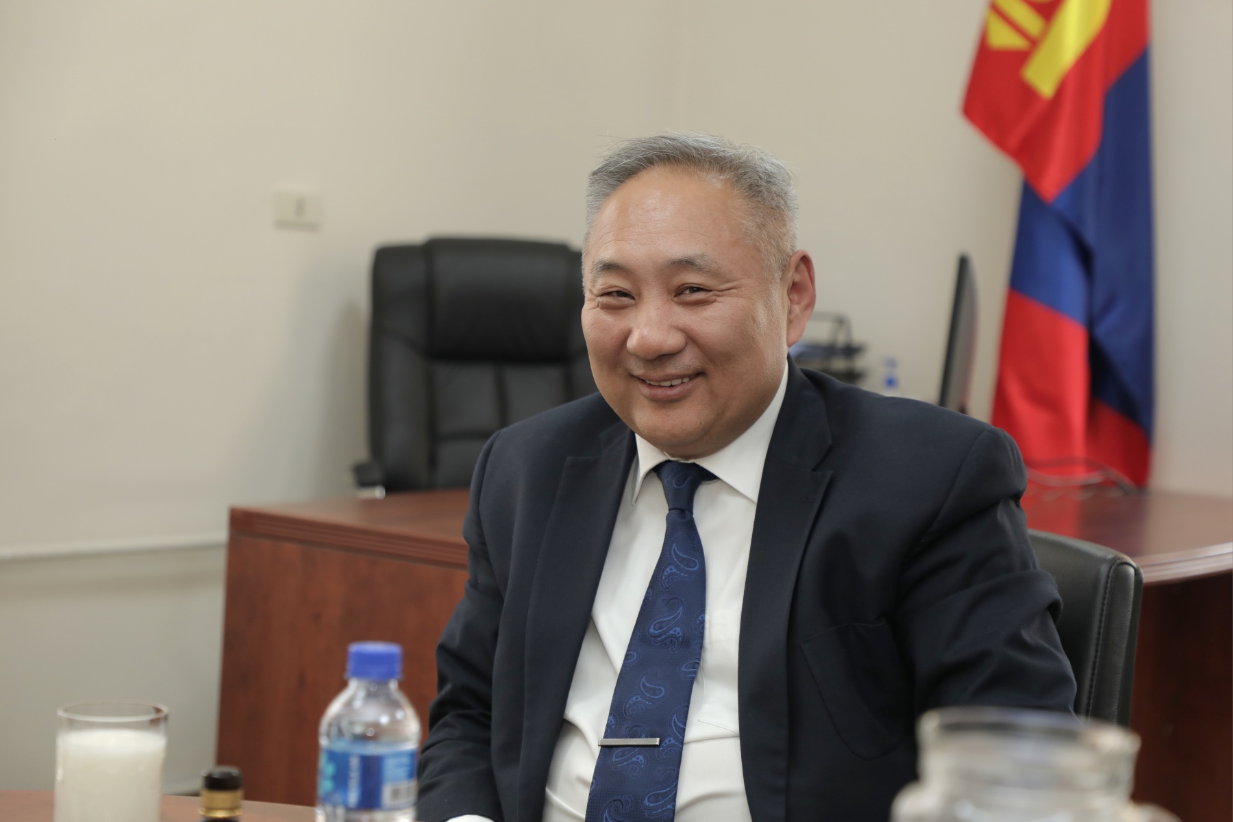 Ц.Уртнасан: 2028 он хүртэл 300 МВт нарны, 200 МВт салхины цахилгаан станц барих, эрчим хүчний хадгалалт, дамжуулах дэд бүтцийг хөгжүүлнэ