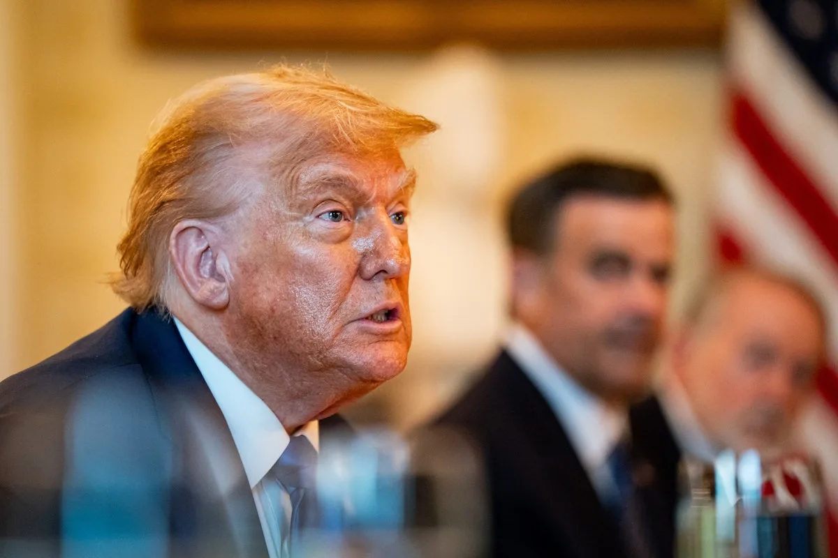 Трамп тариф ногдуулах хугацаагаа дахин хойшлуулахгүй гэв