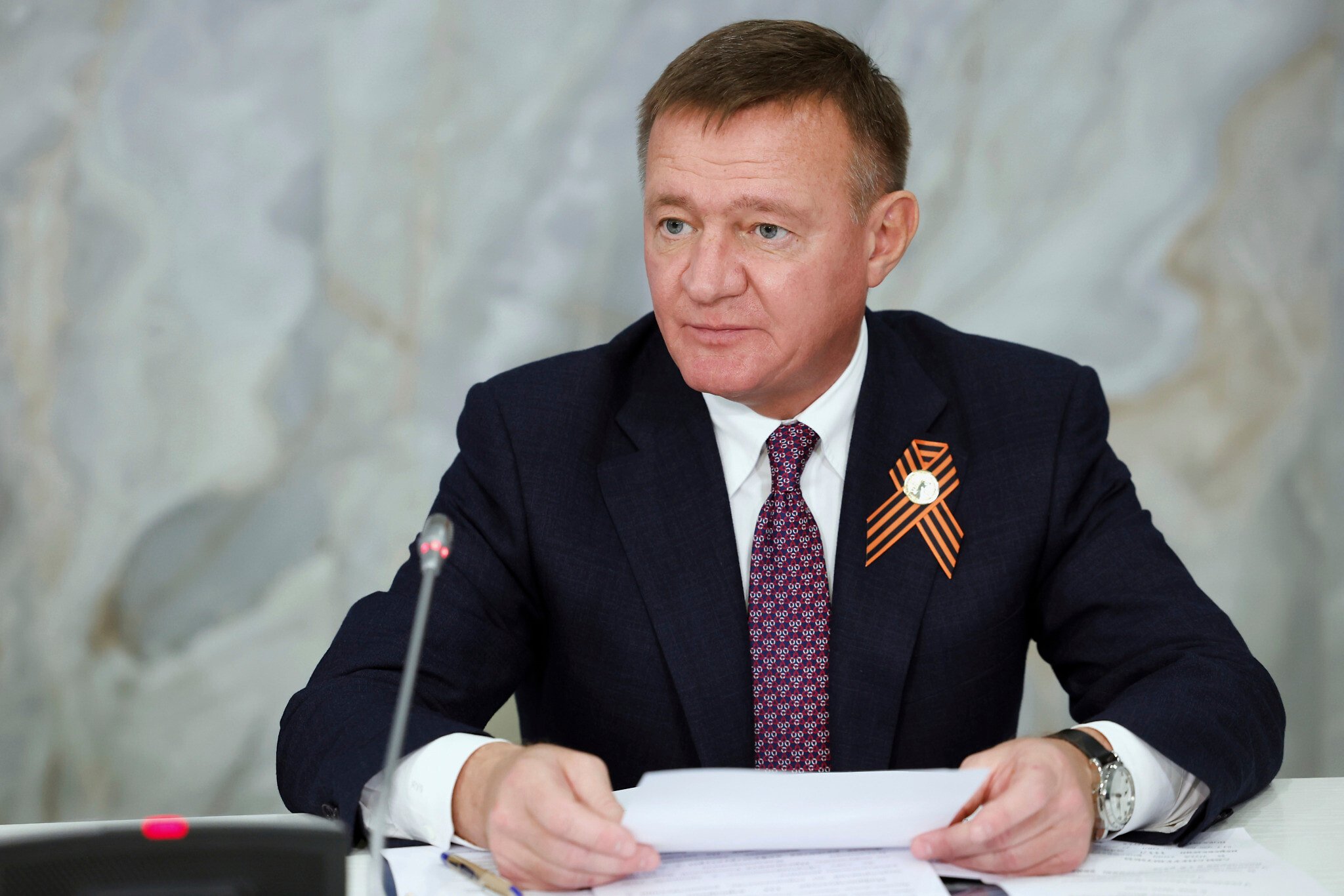 Путины зарлигаар албан тушаалаасаа чөлөөлөгдсөн ОХУ-ын зам тээврийн сайд амиа хорложээ