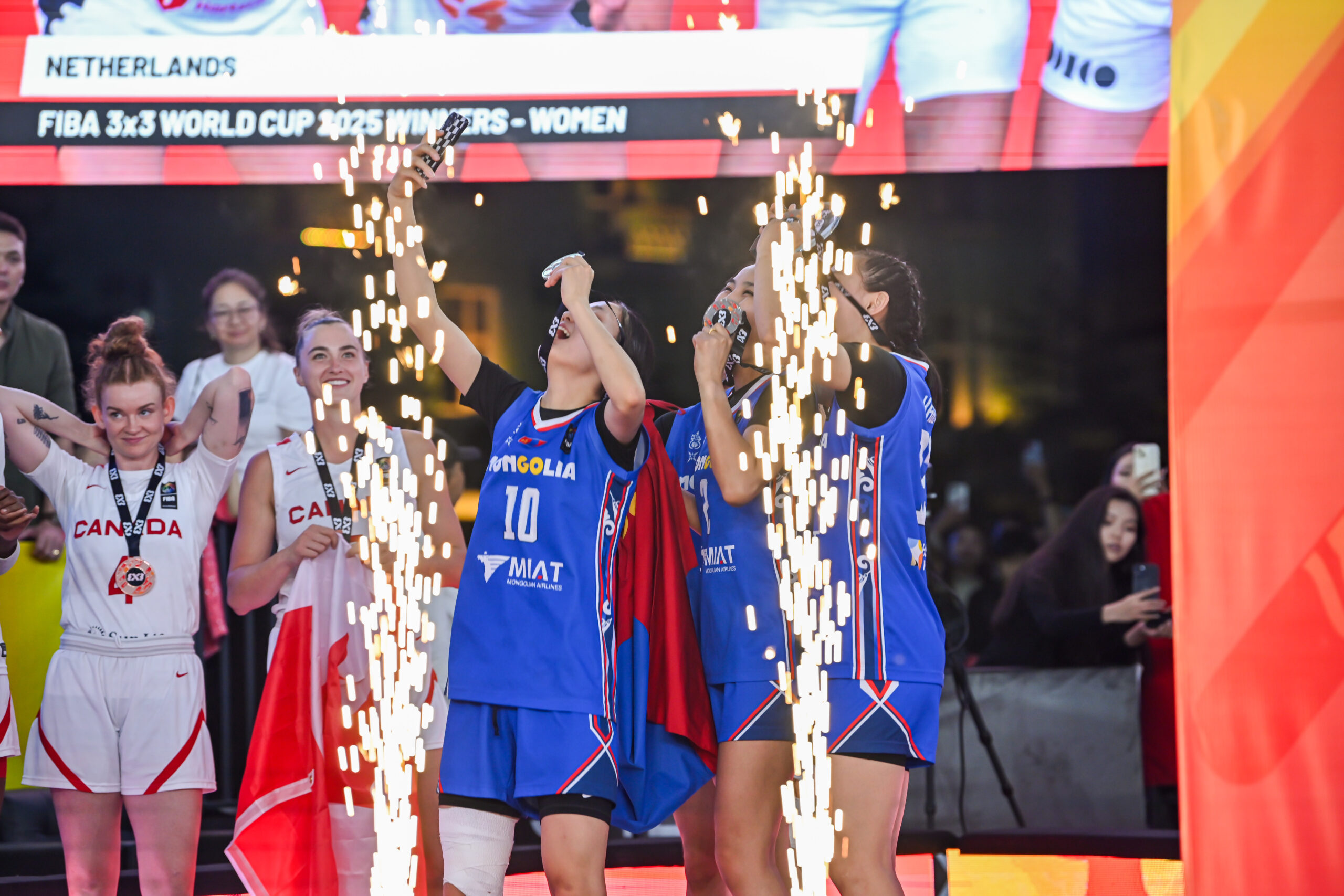 Гавьяат тамирчид 150 саяын орон сууц, 25 сая төгрөгийн урамшууллаас гадна сар бүр 1 сая төгрөг авна