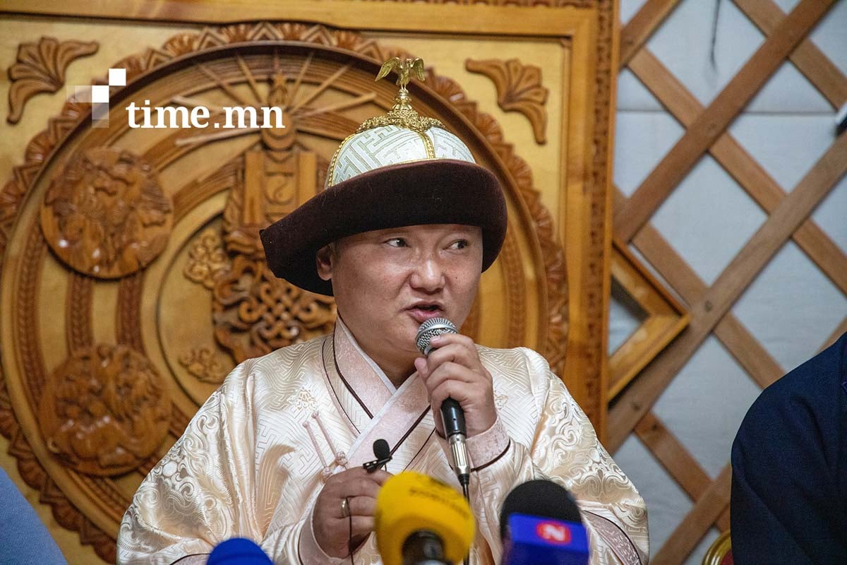 Увс аймгийн 100 жилийн ойгоор МУГЖ С.Жавхланд ардын жүжигчин цол хүртээхээр болжээ