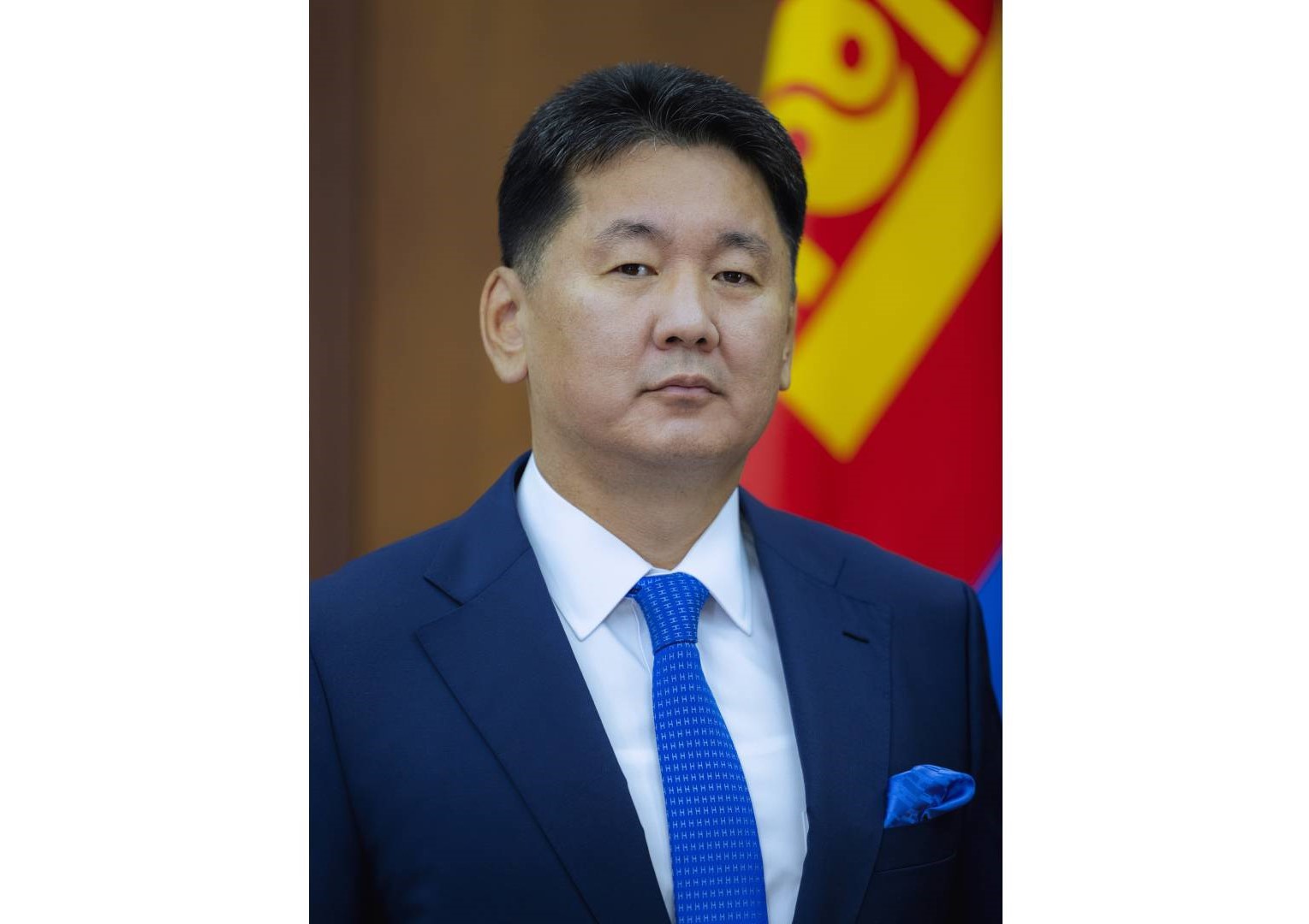 Ерөнхийлөгч У.Хүрэлсүх төрийн албан хаагчдад мэндчилгээ дэвшүүллээ