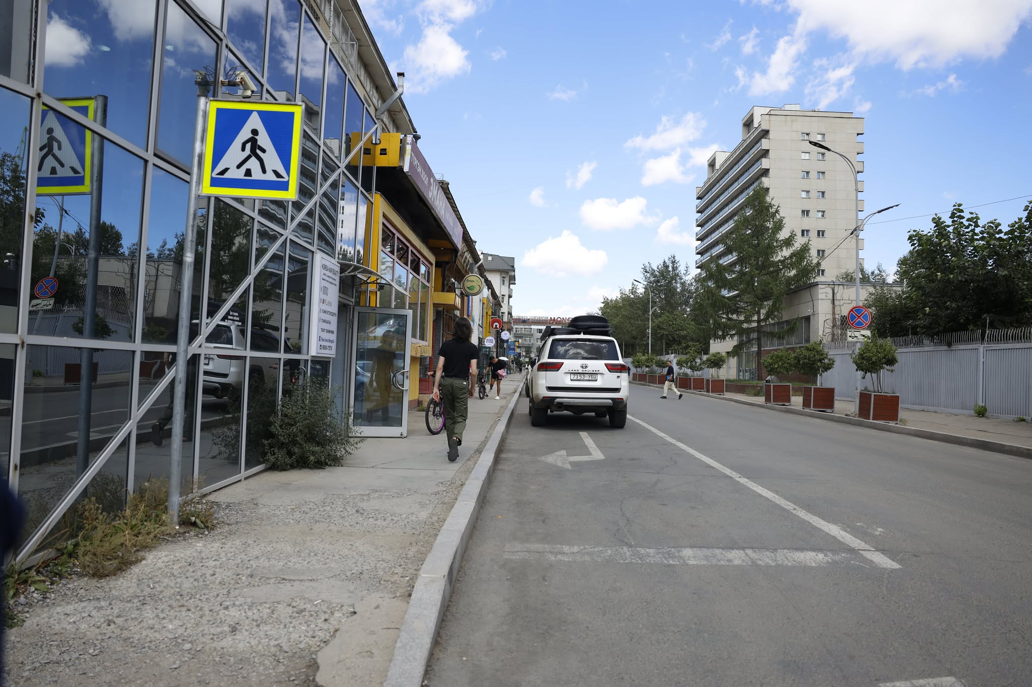 Нийтийн эдэлбэр газарт зөвшөөрөлгүй өргөтгөл хийсэн тохиолдолд албадан буулгана