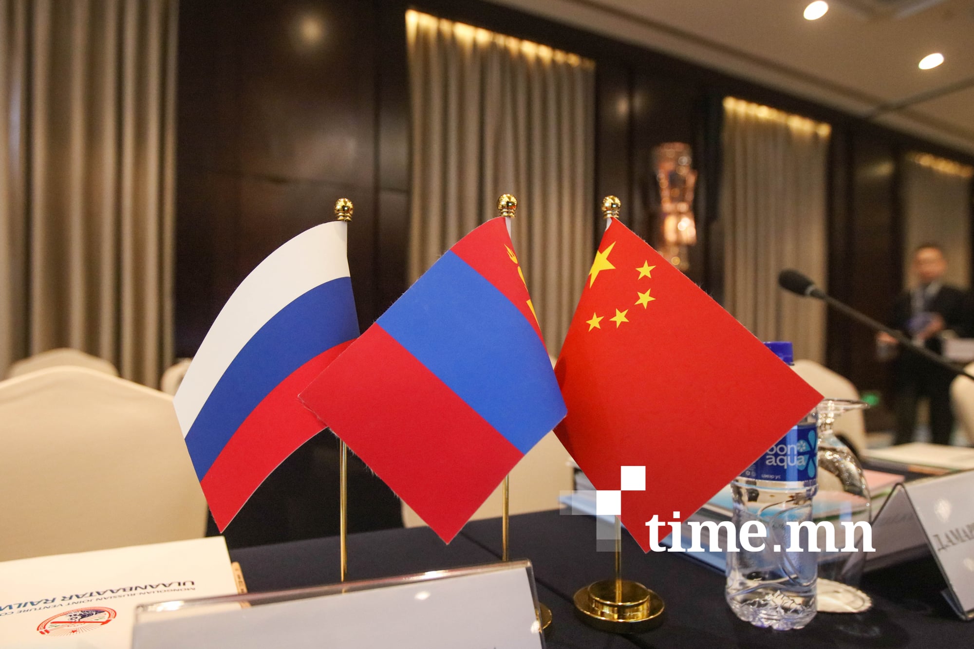 Хятад руу ачаа тээвэрлэх галт тэрэгнийхээ тоог нэмэхээр манай улс зорьж байна