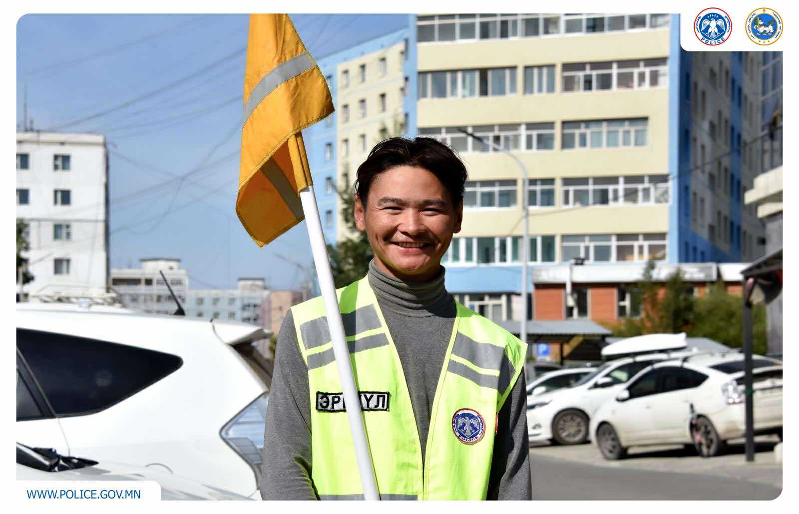 Өнөөдөр 2500 орчим эцэг эх “School police”-оор ажиллаж байна