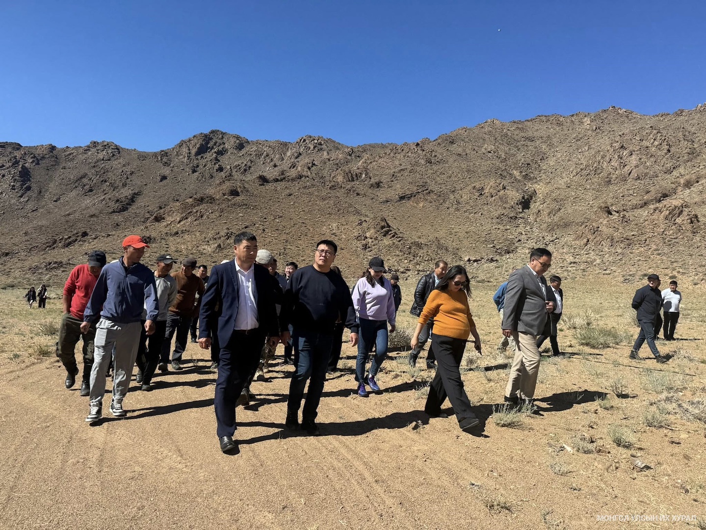 “Халзан бүрэгтэйн” орд газрын асуудлаарх Ерөнхий хяналтын сонсголд Ховд аймгийн Мянгад сумаас 50 иргэн оролцуулах хүсэлт гаргав