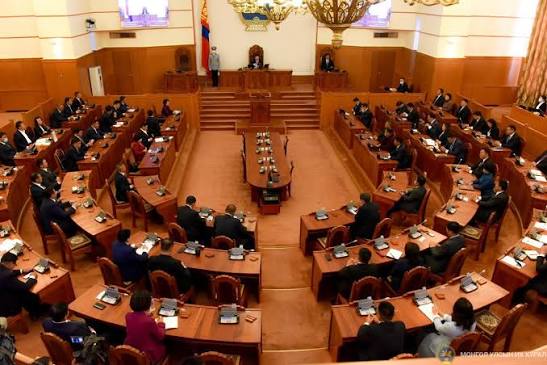 2026 оны төсвийн хүрээний мэдэгдлийг хоёр дахь хэлэлцүүлэгт шилжүүллээ