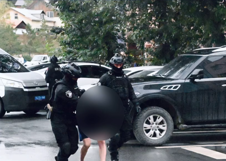 Үндэстэн дамнасан зохион байгуулалттай гэмт хэргийн бүлэгт элсэж, монголчуудыгаа луйвардаж байсан 7 этгээдийг баривчиллаа