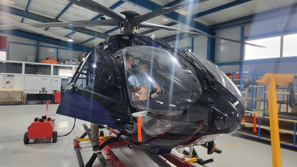 H145 D-3 нисдэг тэрэгний техникч бэлтгэлээ