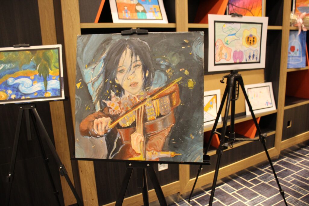 Нууц биш хоолой