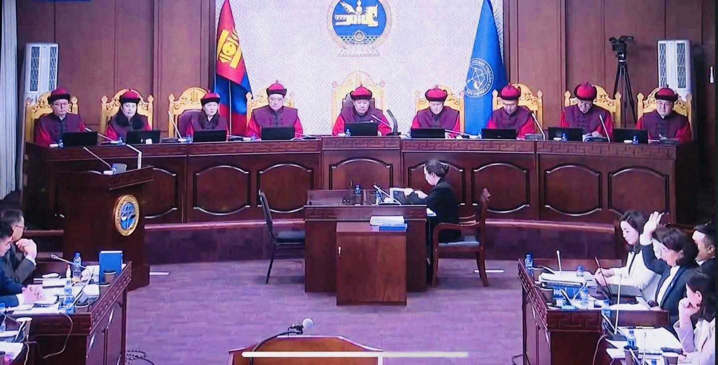 ҮХЦ: Ерөнхий сайдыг огцруулах тухай УИХ-ын тогтоол нь Үндсэн хуулийг зөрчсөн гэж дүгнэлээ