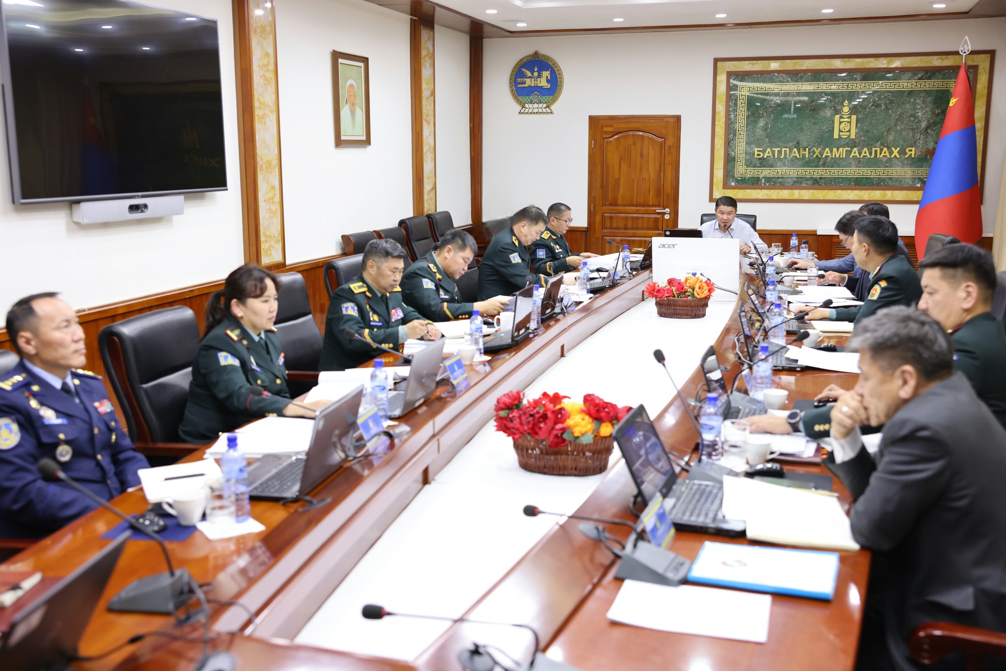 Батлан хамгаалах салбарын нэгтгэл, анги нэгжүүдийг нэмэлт орлого олох боломжоор хангана