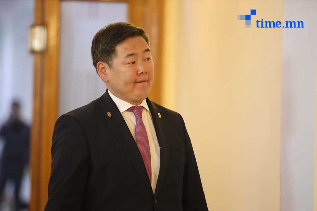 Багш нарын цалинг нэмэх саналд 42 гишүүн гарын үсэг зуржээ