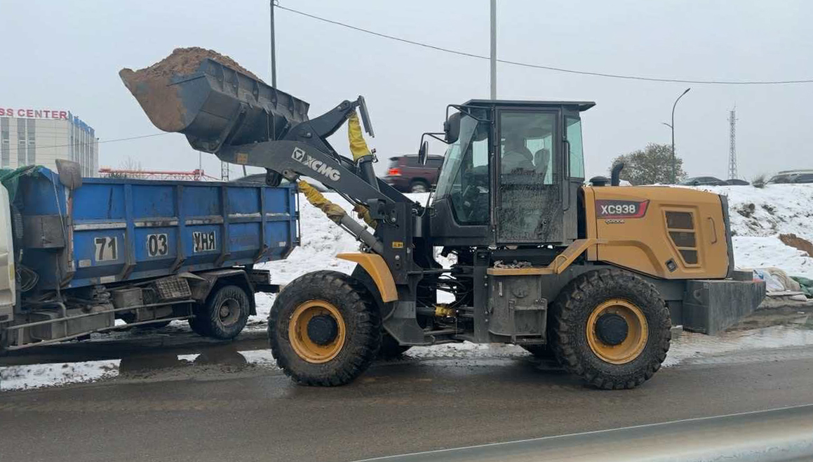 Гурвалжингийн гүүр орчимд элс, цемент, хайрга худалдаалдаг иргэн, ААН-ийг нүүлгэн шилжүүлж, тохижилтын ажлыг эхлүүллээ