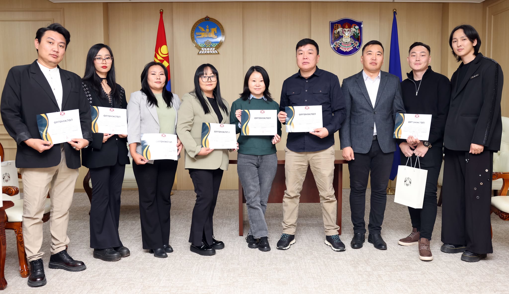 Нийслэлийн Засаг даргын Тамгын газраас зарласан бүтээлийн уралдааны шилдгүүд шалгарлаа