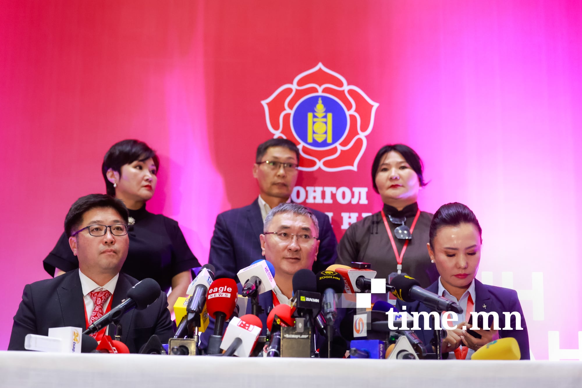 Б.Баярбаатар МАН-ын Хяналтын хорооны даргын ажлаа өгөх ёстой