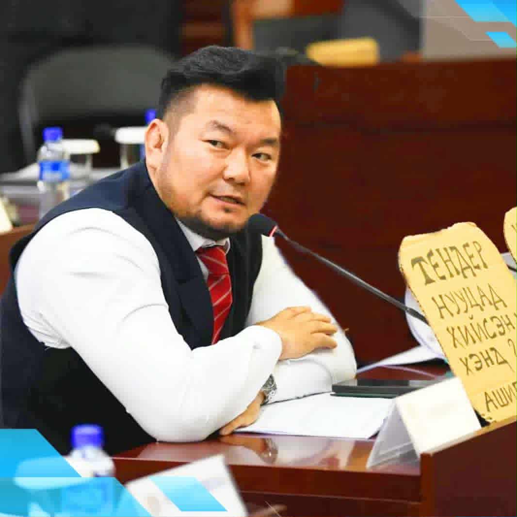 Эхнэрээ зодсон гэх шалтгаанаар цагдан хоригдоод байсан Б.Эрдэнэсүхийг хугацаанаас нь өмнө суллажээ