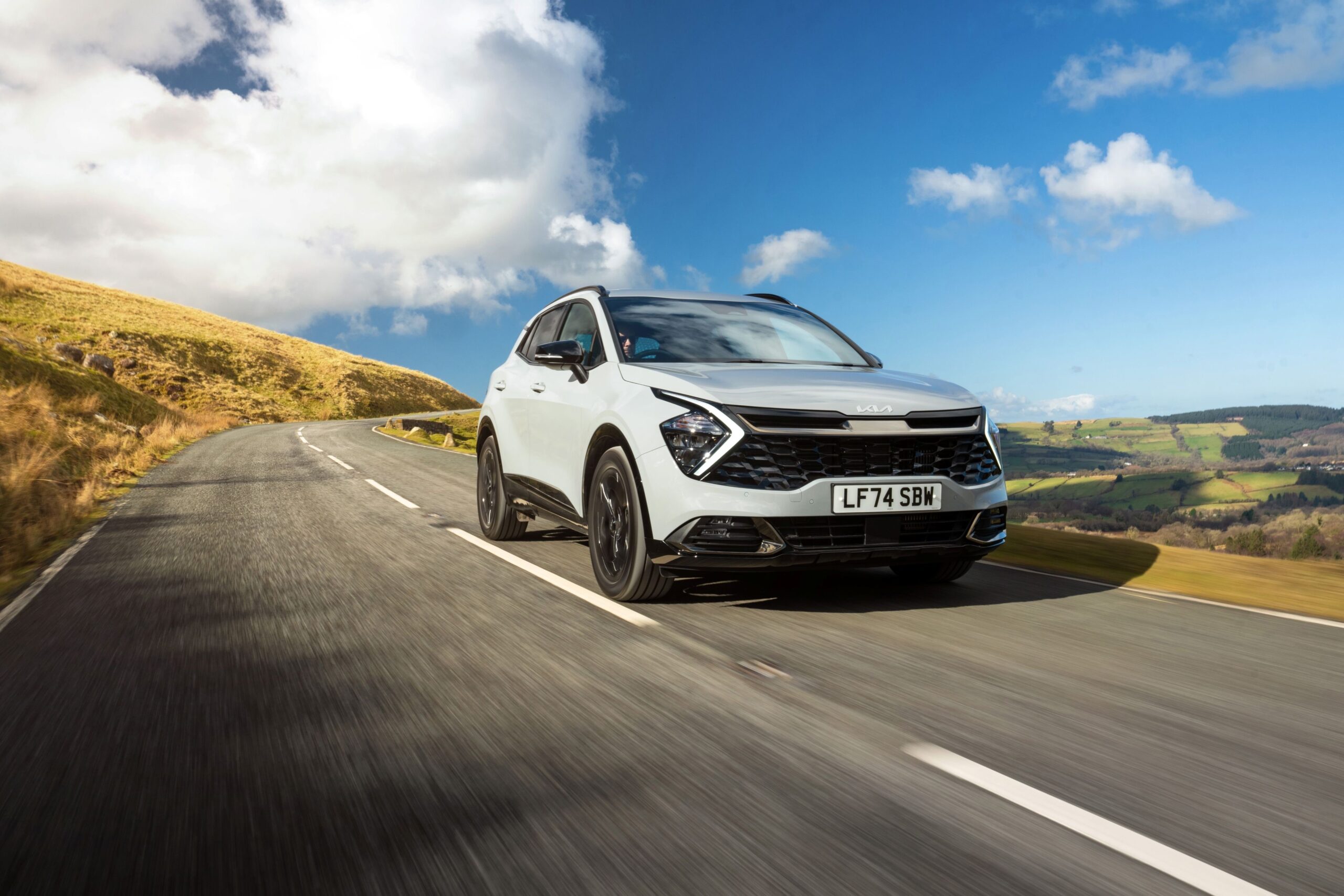 Kia бренд 2025 оны шилдэг цахилгаан машинуудыг тодруулах “What Car?” шагнал гардуулах ёслолоос хоёр шагнал хүртлээ