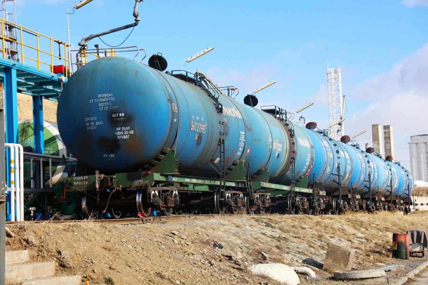 Монголд нийт 80 вагон АИ-92 байна