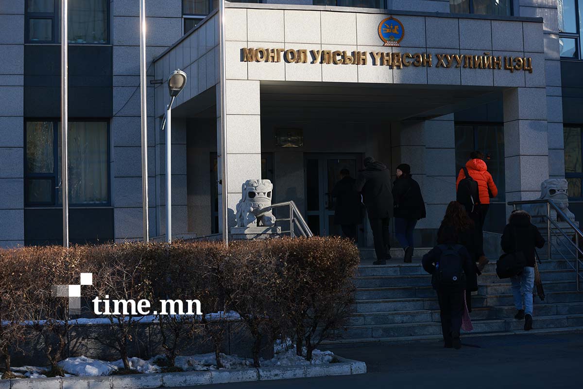 Цэцийн дунд суудлын хуралдааныг хойшлууллаа