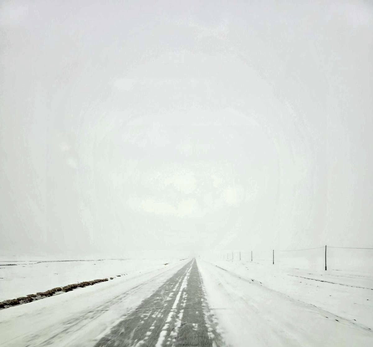 Баруун аймгуудын ихэнх нутгаар цас орж байна