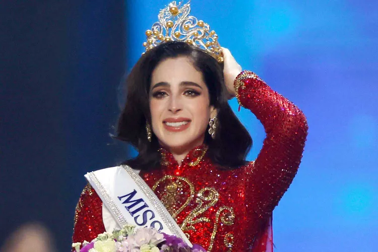 Тэмцээний эхэнд шүүмжлүүлж, хөөгдөх дээрээ тулж байсан Мексикийн мисс Фатима Бош дэлхийн миссээр шалгарчээ