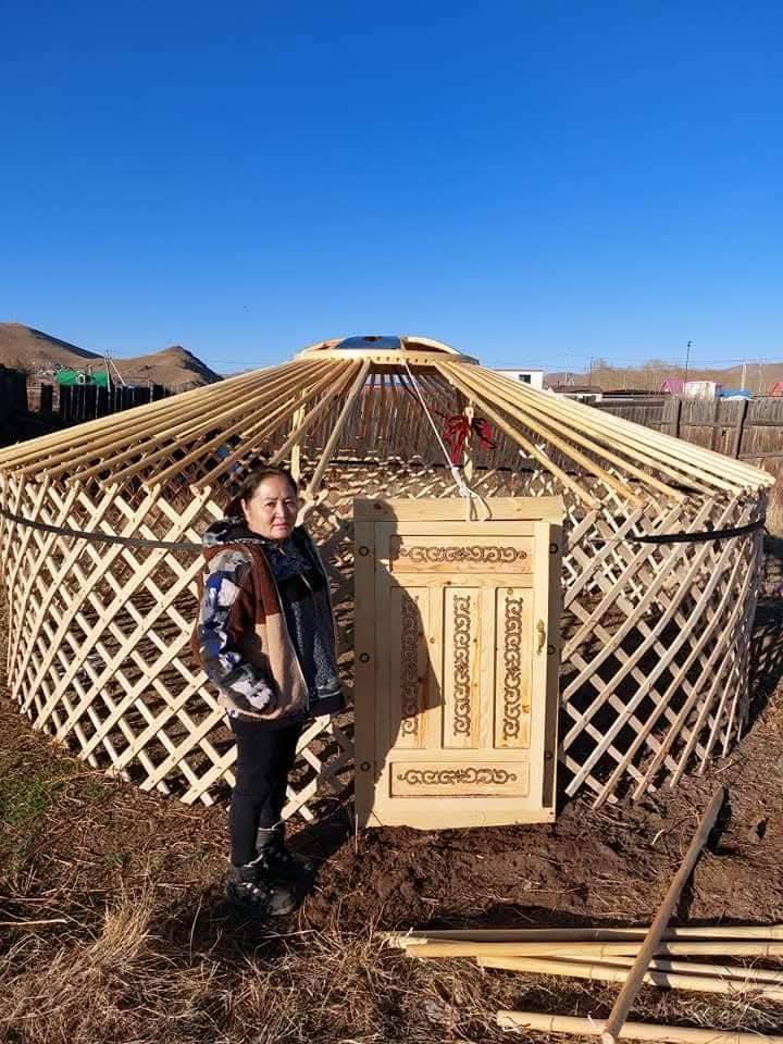 Иргэн А.Одончимэг 76 айлд гэр өгчээ