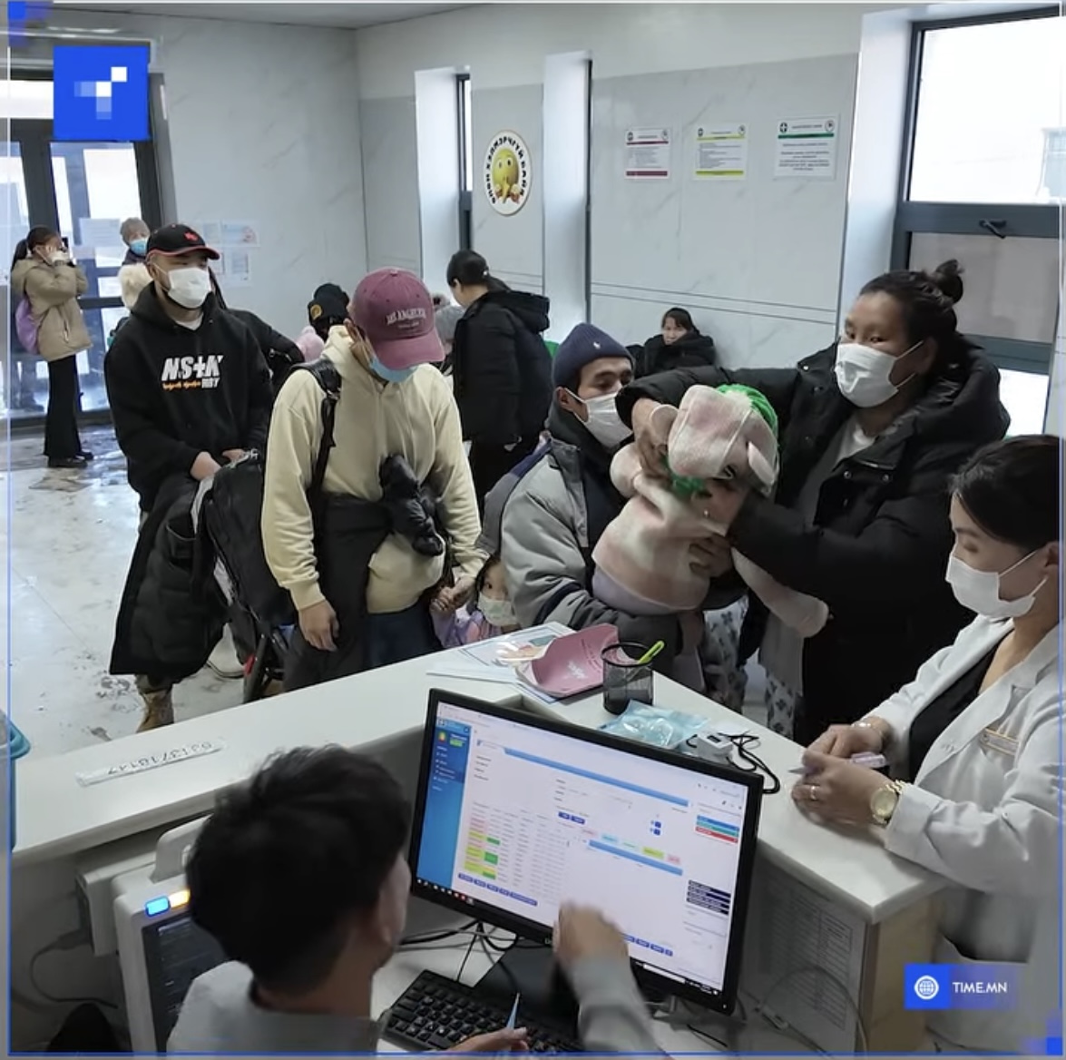 Вакцин хийлгээгүй хүүхдүүд хувирсан вирүсээр хүнд өвчилж байна 