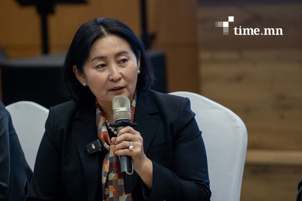 Хөгжлийн банкны гүйцэтгэх захирал З.Нарантуяаг чөлөөллөө