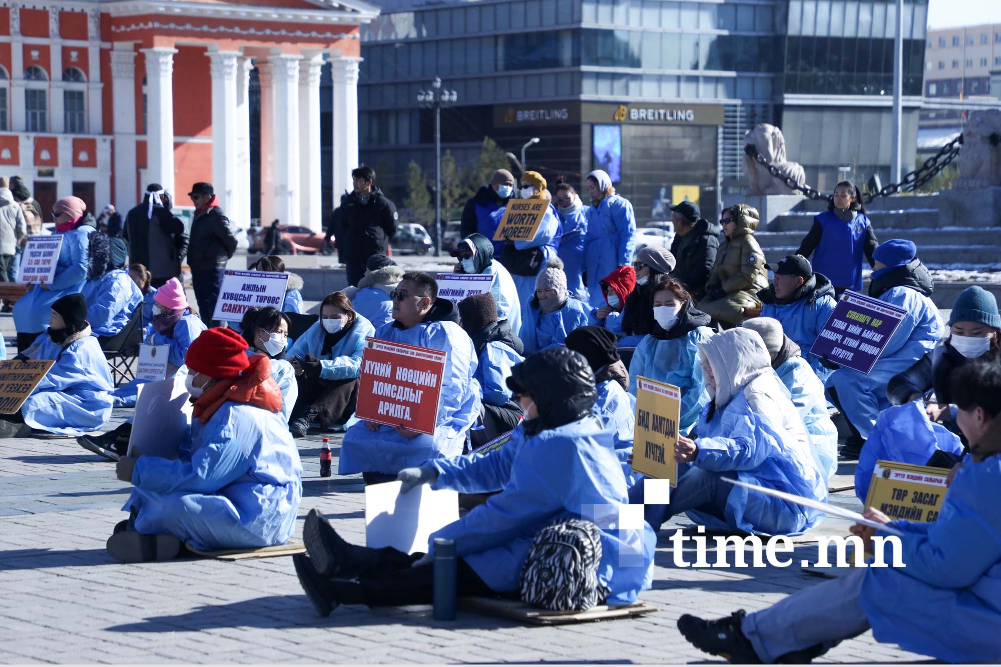 Тэд & Бид: Эмч нар Монголд 1.6 сая, Японд 30 сая төгрөгийн цалинтай