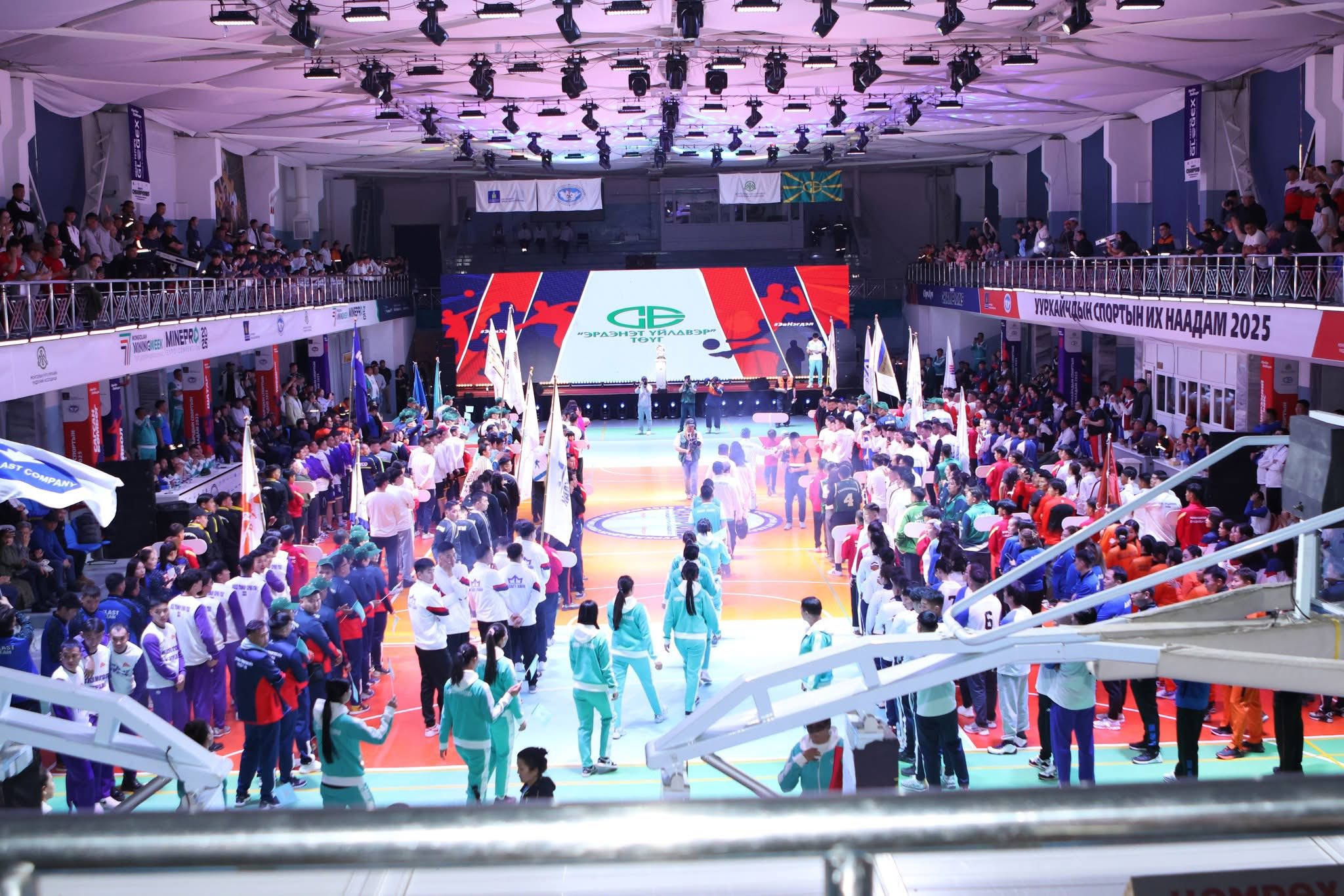 Уурхайчдын спортын их наадамд “Эрдэнэс Тавантолгой” ХК-ийн баг тамирчид оролцож байна