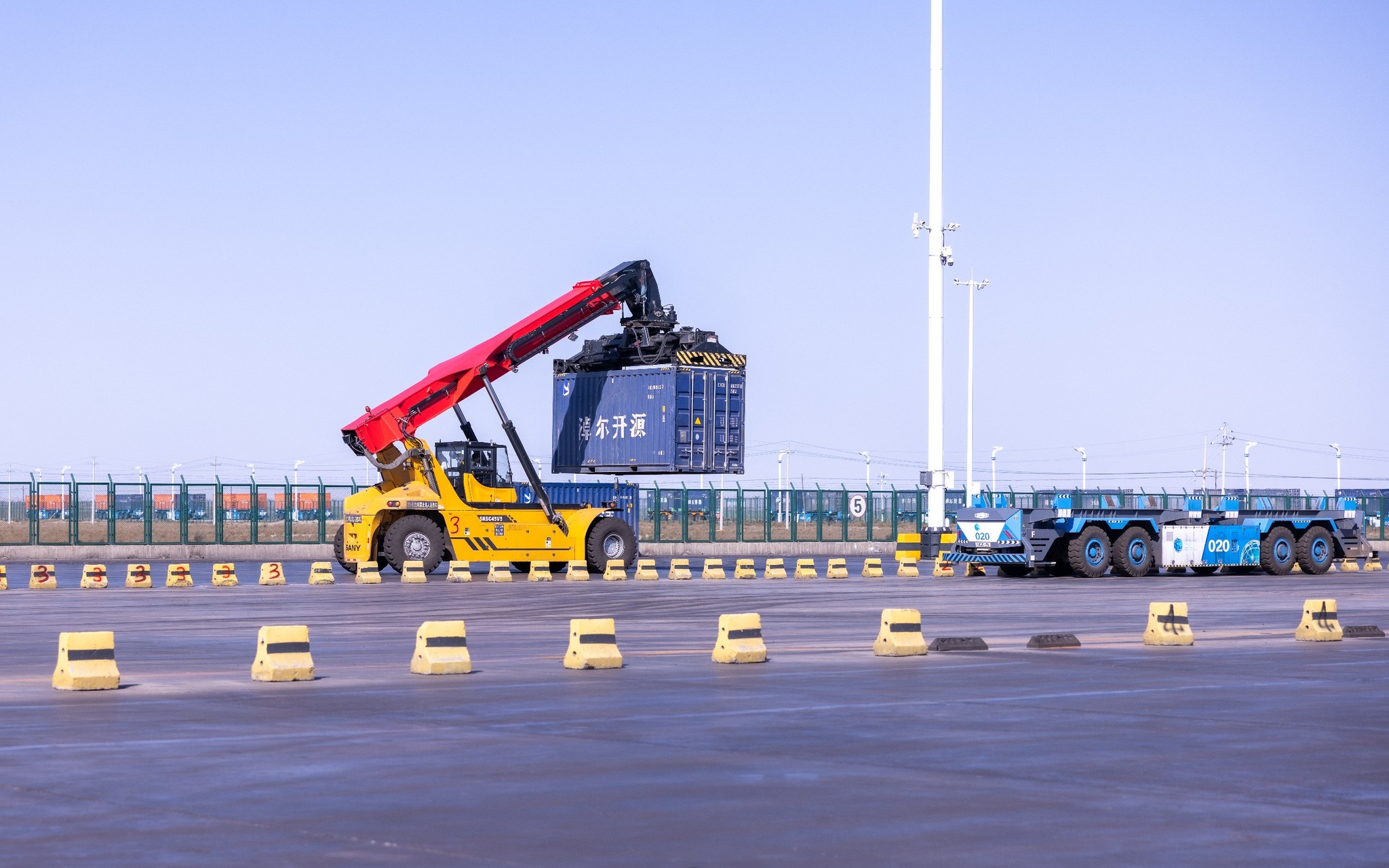 Экспортыг нэмэгдүүлж, худалдааг дэмжих ажлын хэсэг Ганцмод боомтод ажиллаж байна