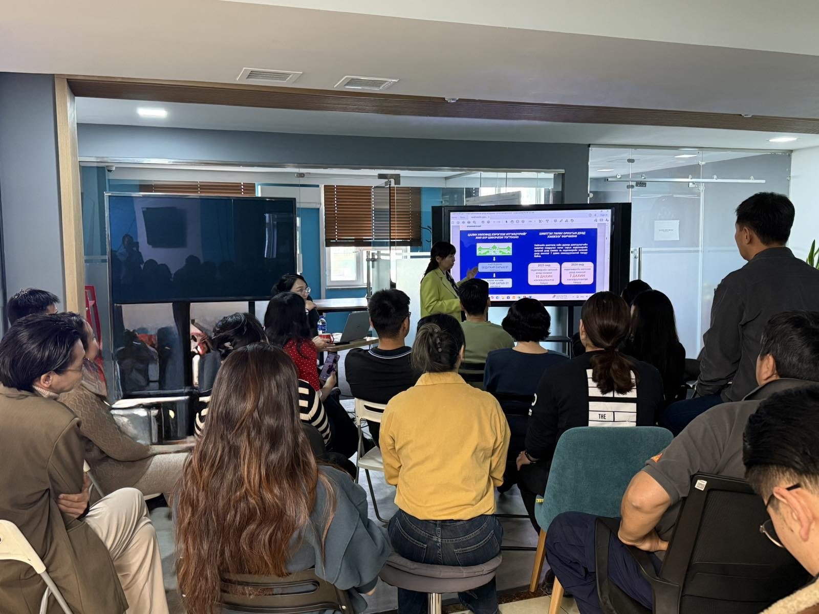 Нийгмийн даатгалын багц хуулийн сургалт зохион байгуулав