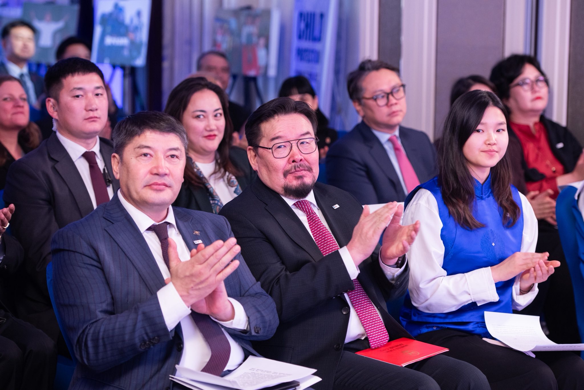 Хүүхдийн хөгжил, хамгааллын чиглэлээр гадаад хамтын ажиллагааг өргөжүүлнэ