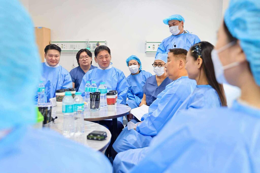 Улсын хоёрдугаар төв эмнэлэг ирэх оноос амьд донороос бөөр шилжүүлэн суулгана